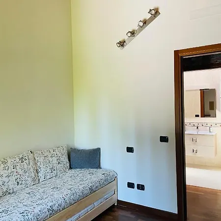 Tra E Citta Bologna
